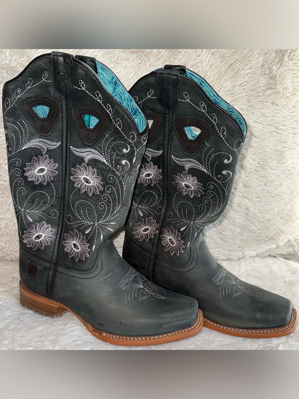 Women’s Black Floral Embroidered Western Heeled Boots with Turquoise Lining